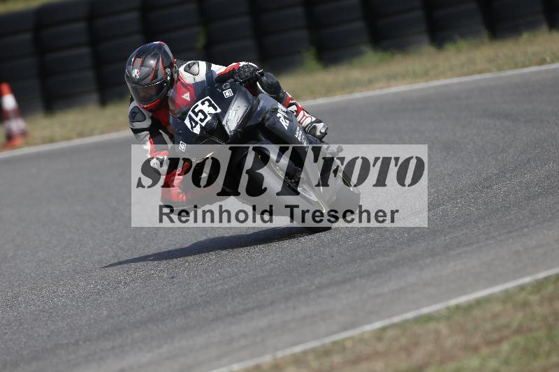 /37 09.08.2026  Pluess Motosport ADR/Freies Fahren/453